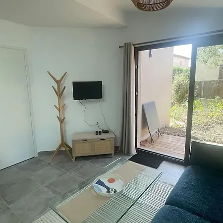 Serenite Raphaeloise Apartment